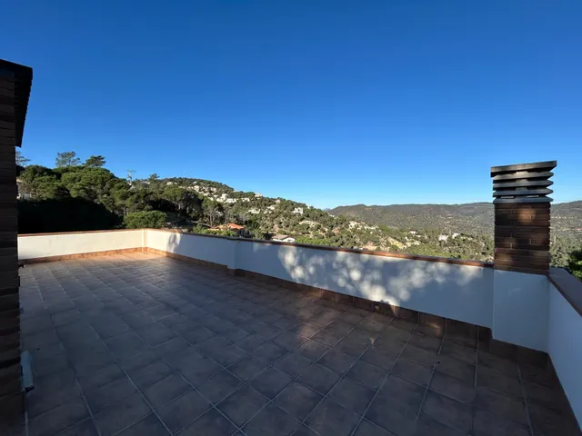 Espaciosa casa con impresionantes vistas a la montaña — 44