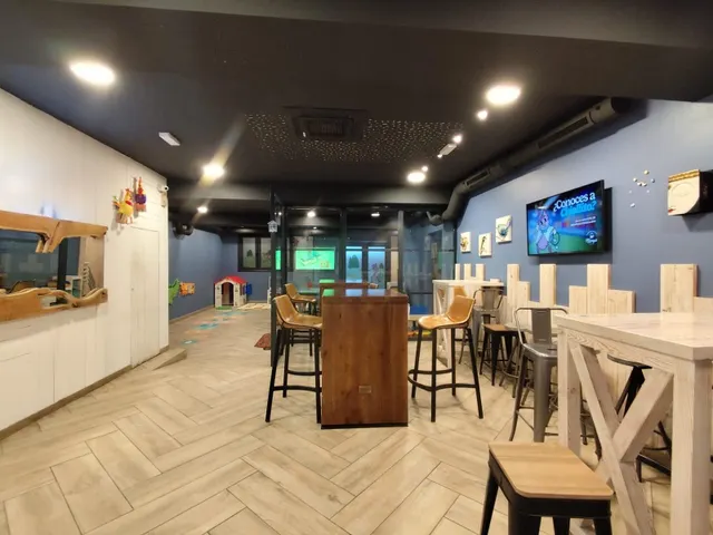 SE VENDE RESTAURANTE A PLENO RENDIMIENTO (CON INQUILINO SOLVENTE)  EN ZONA CENTRO EN OURENSE. — 17