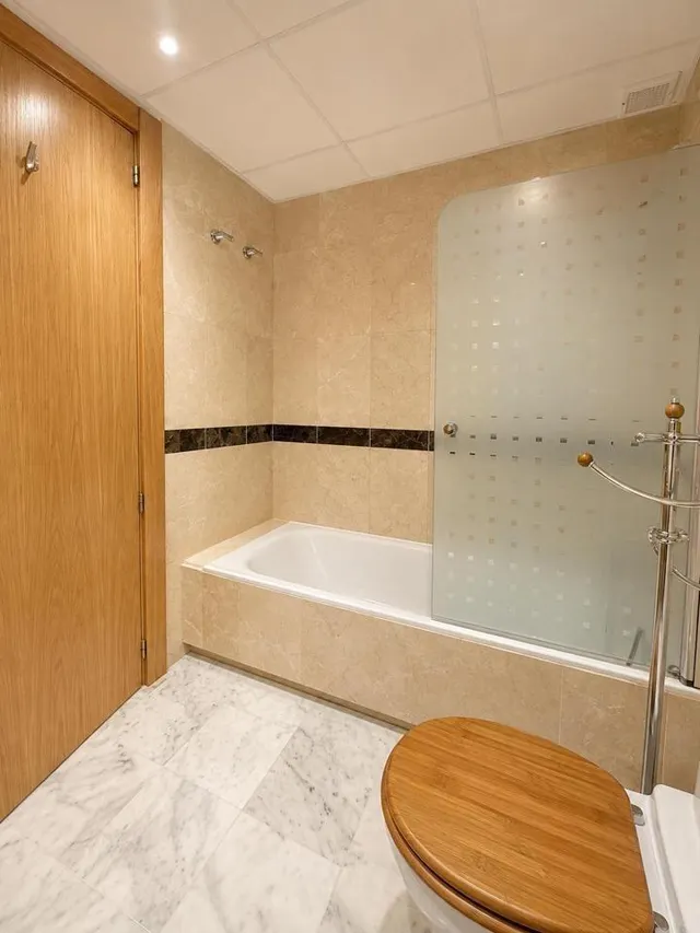Piso en esquina con vistas al mar y acceso directo a piscina | Torrequebrada — 13