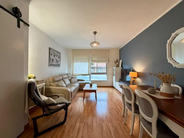 4 habitaciones. Mil posibilidades. Una sola oportunidad junto a Avenida Concordia. — 4