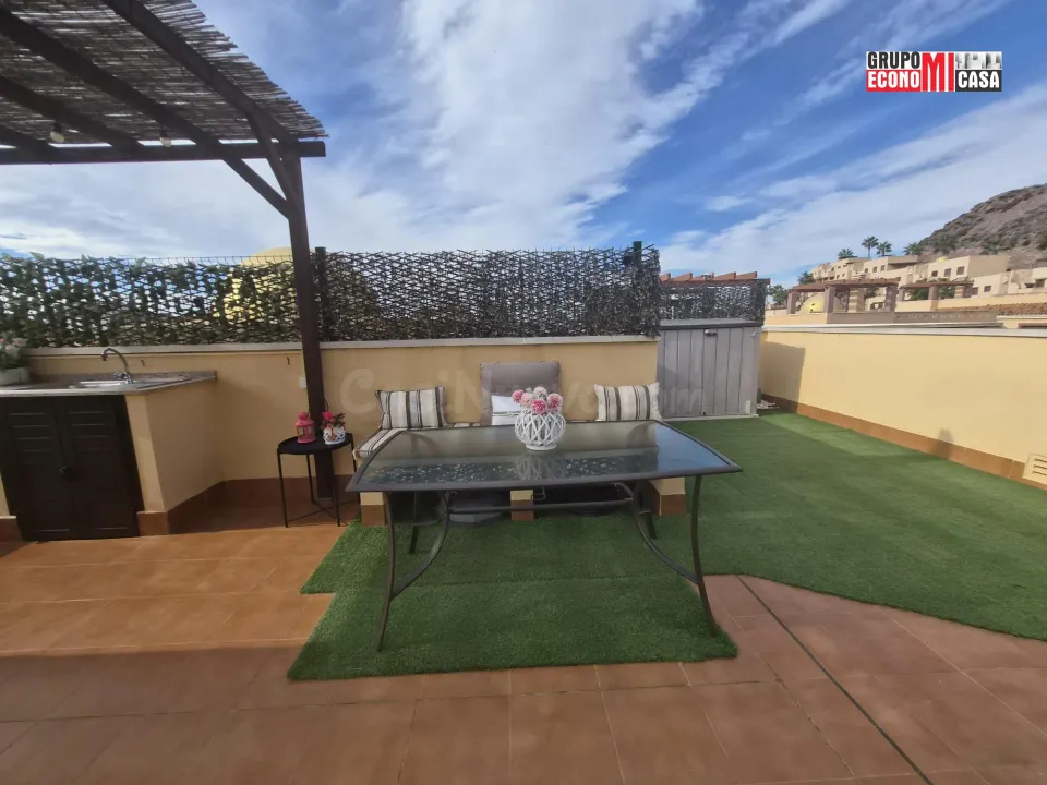 Ático con terraza y barbacoa en Águilas, Murcia.