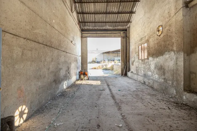 Nave industrial 1400m² en venta - Alcampo — 33