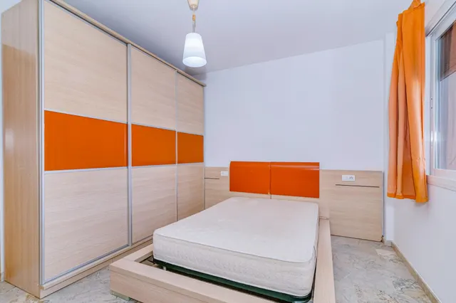 PISO DE 2 DORMITORIOS y 2 BAÑO, CON GARAJE Y TRASTERO — 6