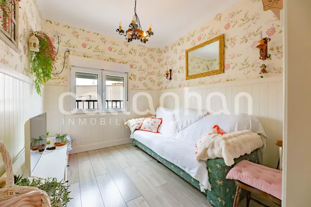 Amplia casa de pueblo con 6 habitaciones en Moncada — 50