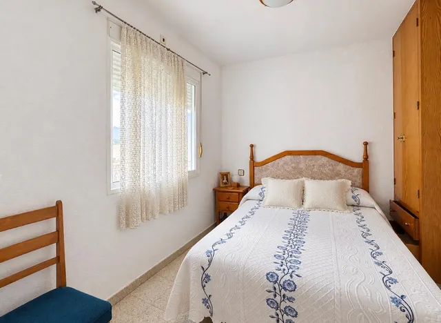 Dúplex de 4 dorm. y garaje en Torre de la Horadada – A 150 metros de la playa — 10