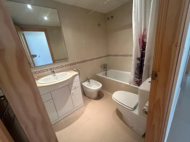 Apartamento con vistas al mar, piscina y garaje en Guardamar del Segura — 11