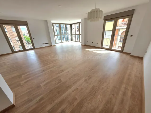 Exclusiva vivienda a estrenar en Castellón sin muebles