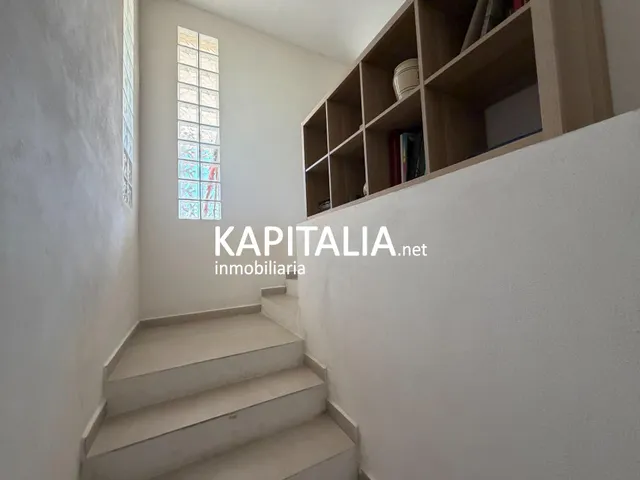Chalet en venta en Ontinyent, a un paso del casco urbano y con bonitas vistas a la montaña. — 24