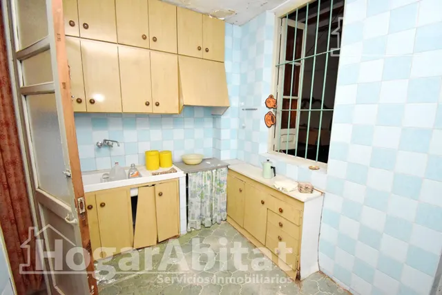 AMPLIA CASA CON 2 TERRAZAS CERCA DEL CENTRO — 17