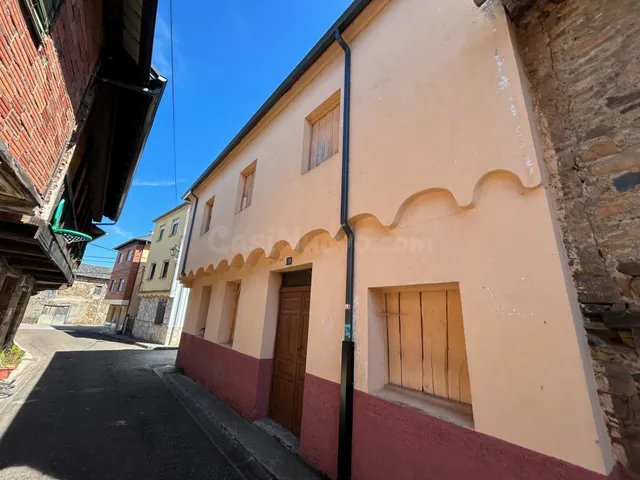 SE VENDE CASA EN NOCEDA DEL BIERZO - foto 2