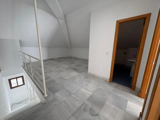 Dúplex en zona de Los Salesianos con 4 habitaciones a estrenar — 10