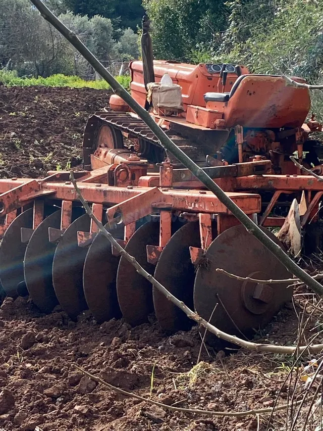 ZONA CTRA. ERMITAS - REGALA TRACTOR - Parcela de terreno de  - foto 2