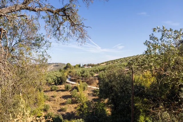 En uno de los pueblos más bonitos de España, finca ideal para rehabilitar y usar como alojamiento turístico — 26