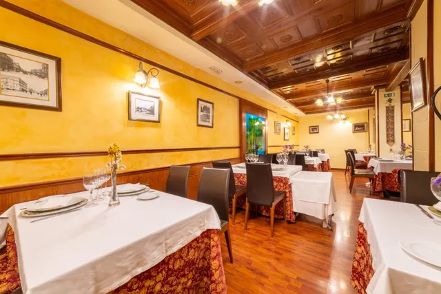 VENTA DE RESTAURANTE EN CENTRO HISTÓRICO DE ALMERÍA — 7