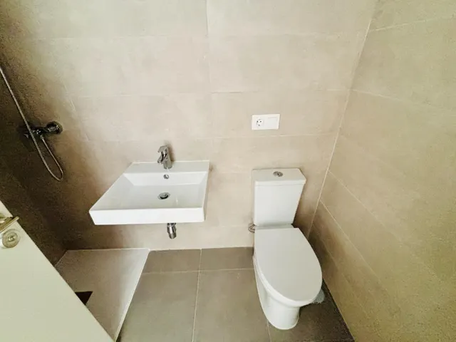 Moderno Apartamento en Fuengirola con Vistas y Amplias Zonas Comunes por €310,000 — 30