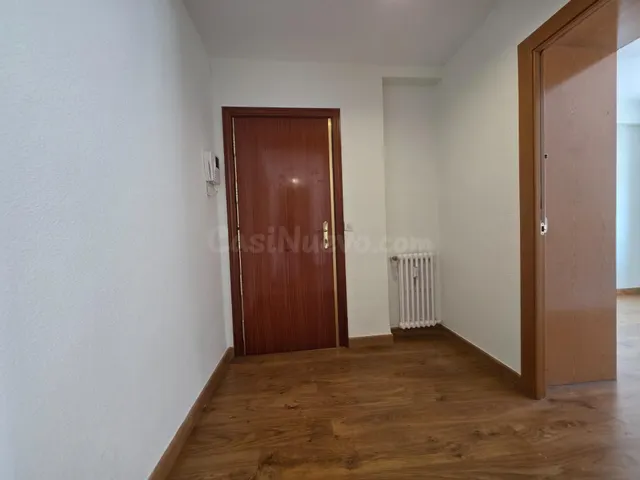 Amplio piso de 157 m2 con terraza, garaje y vistas al Retiro en Jerónimos — 26