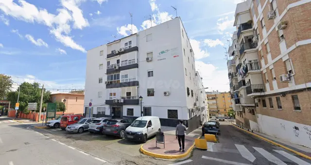 Venta piso en San Juan de Aznalfarache (Sevilla) — 2