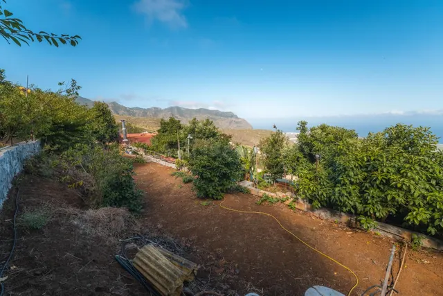Finca rústica con casa terrera y vistas al mar en tierra del trigo, los silos — 31