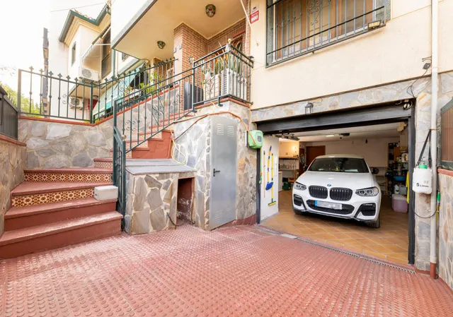 SE VENDE BONITA CASA EN CAJAR — 31