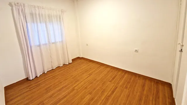 Recién reformado piso de 2 dormitorios — 8