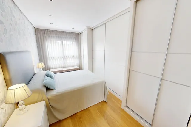 Amplia vivienda de 4 dormitorios junto a la Ciudad de las Ar - foto 5