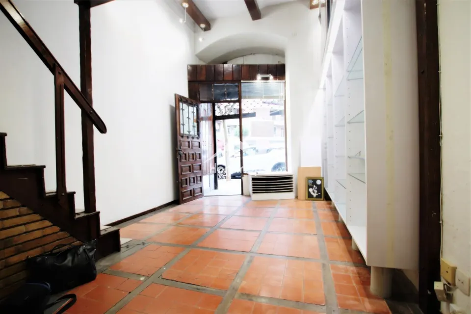 Se Alquila Local Comercial en Ensanche
