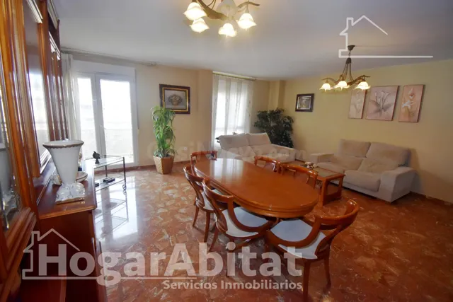 PRECIOSO ÁTICO DUPLEX CON GARAJE, TRASTERO Y 4 TERRAZAS EN E - foto 3