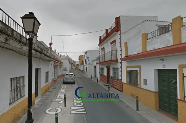 Casa-Chalet en Venta en Sanlucar La Mayor Sevilla — 2