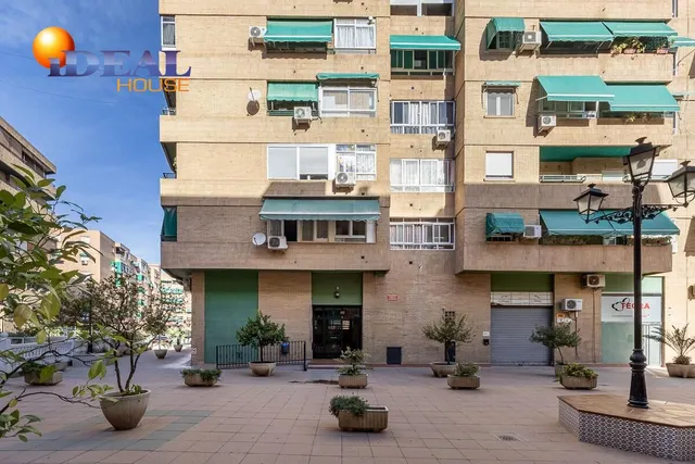 Piso en carretera de malaga — 31