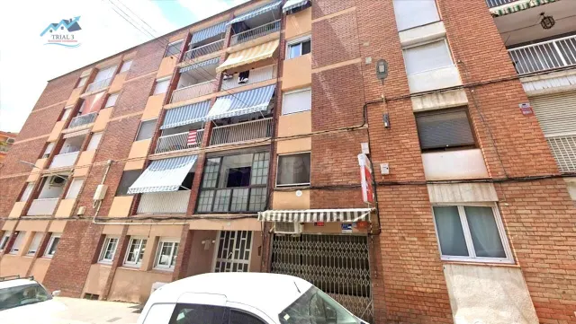 Venta Piso en Olesa de Montserrat - Barcelona , Calle Benet 