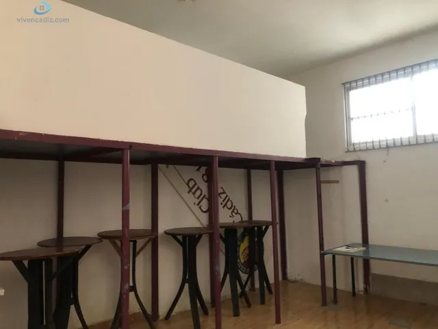 Local en venta con posibilidad de convertir a vivienda. — 15