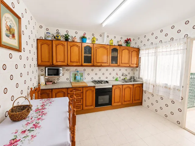 CASA CON GRAN POTENCIAL — 6