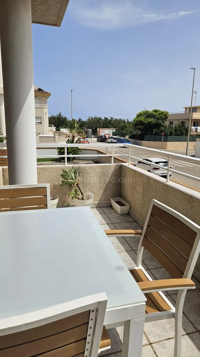 Apartamento 3 habitaciones 98m² en alquiler - Platja de Oliv - foto 2