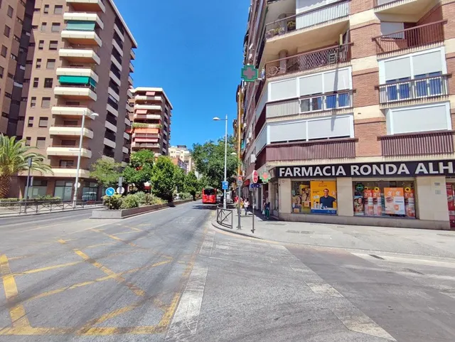 Plaza de aparcamiento en venta en Camino de Ronda — 14