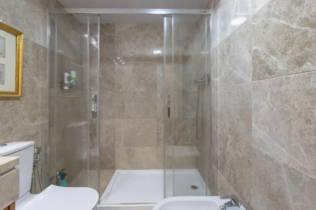 PISO CON TERRAZA, PISCINA, GARAJE Y TRASTERO EN VIALIA — 17