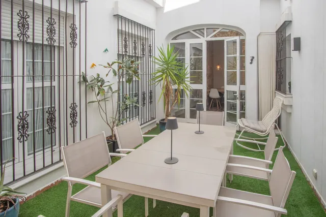 Espaciosa casa con encanto en el centro: elegancia, azotea y sótano en calle Murillo ✨ — 18