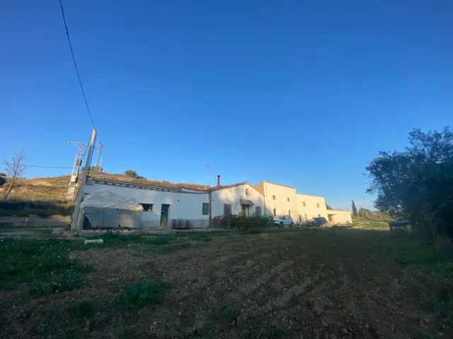Preciosa finca cerca de Huesca con terreno — 21