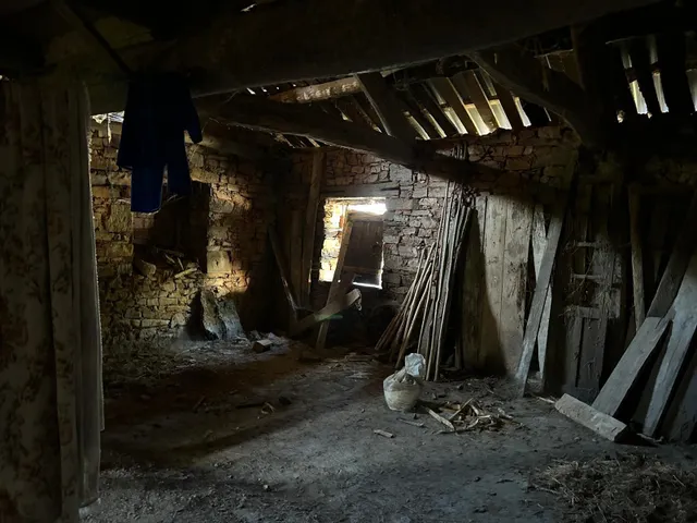 Encantadora Casa de Piedra en Villafranca del Bierzo por solo €65,000 — 31