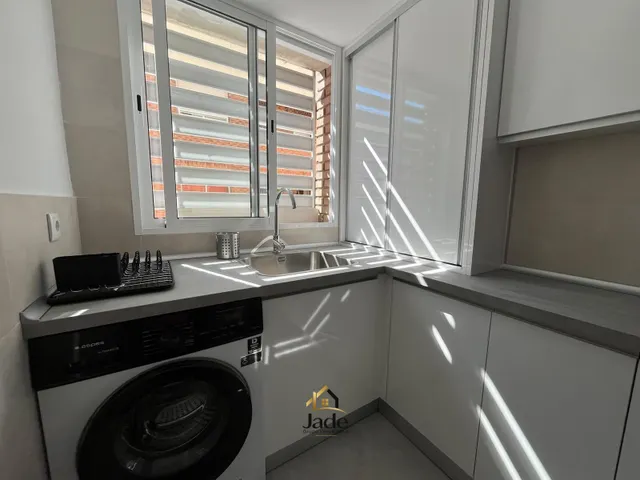 Excelente piso Totalmente Refornado en el Centro de Cordoba  con Garaje y Licencia Turistica — 15