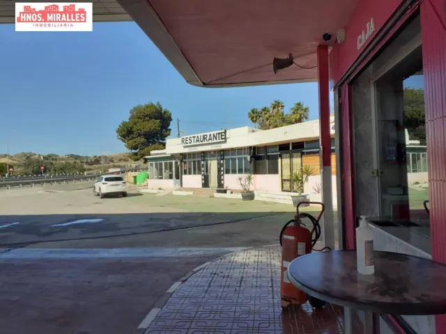 GASOLINERA CON PARCELA, CASA  RESTAURANTE EN MONFORTE DEL CID — 8