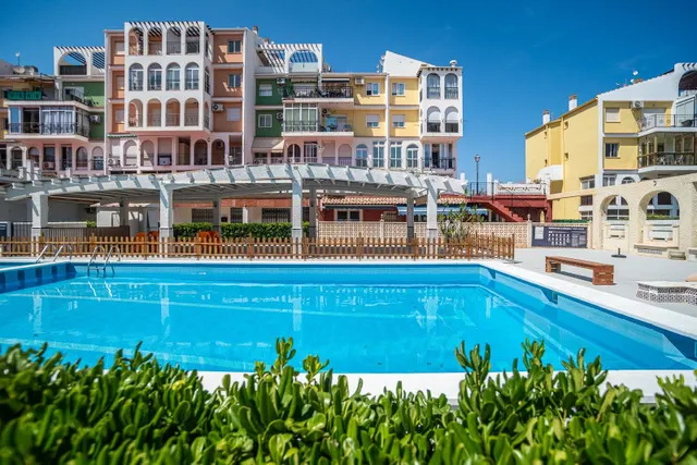 Local comercial en venta - La veleta — 19