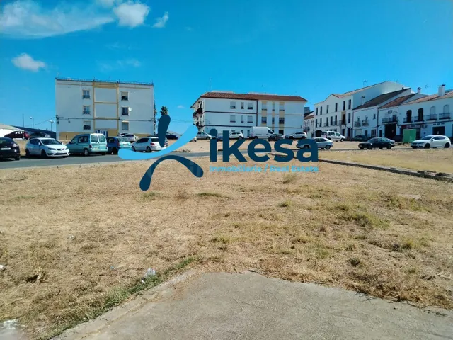 Venta de 15 Suelos Urbanos Residenciales en Avenida Cartaya  - foto 5