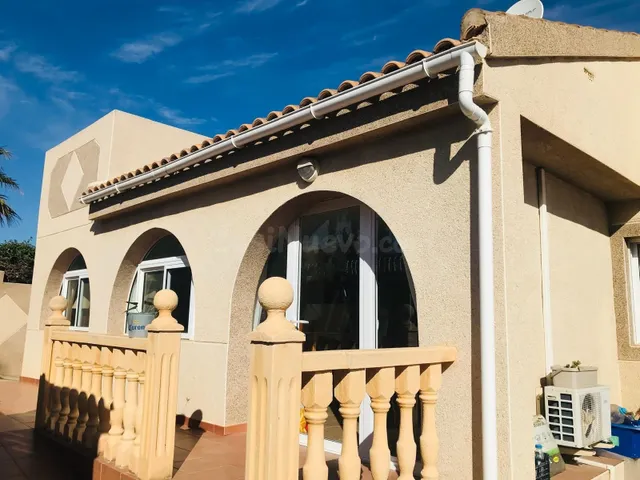 EXELENTE CASA EN GRAN ALACANT / ALQUILER LARGA TEMPORADA - foto 4