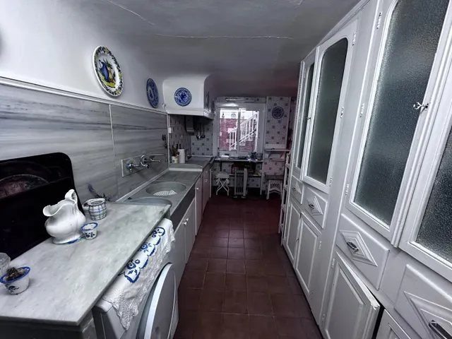 Oportunidad en Monóvar: amplia casa de 4 habitaciones y 2 baños — 7