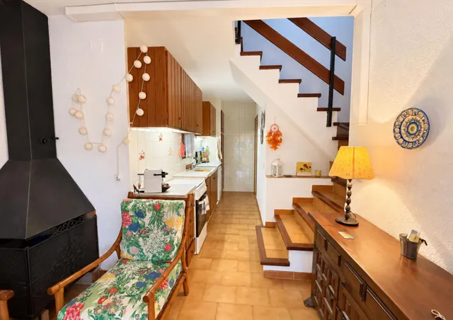 Casa a solo 300 metros de la playa, con dos terrazas y vistas despejadas en l'Escala — 10