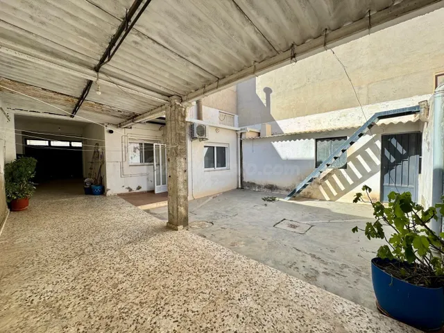 Amplia Casa en Alhama de Murcia con Patio y Terraza Independ