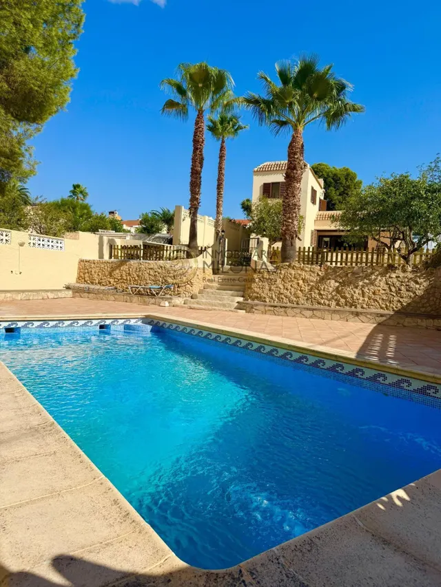 Gran chalet independiente en La Nucía – Zona Barranco Hondo - foto 2