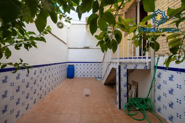 FANTASTICA CASA ADOSADA EN MARACENA — 35