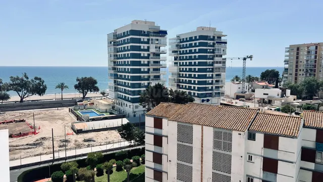 Apartamento en Estoril III, Benicàssim, con garaje y acceso  - foto 2