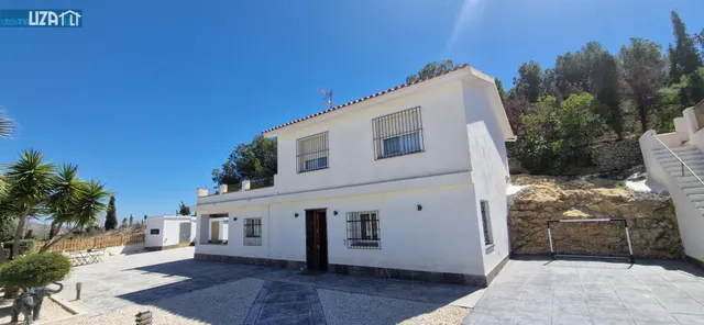 Encantadora Parcela Rústica con Piscina Privada y Chalet en Entorno Tranquilo — 30
